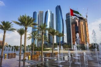 أجواء مستقرة في الإمارات.. طقس صحو إلى غائم جزئياً مع ارتفاع تدريجي في الحرارة
