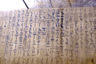 أقدم نصوص أدبية في التاريخ.. أناشيد المصريين القدماء التي حفظتها جدران الأهرامات