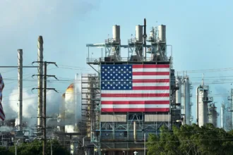 Declining exports and revenues: A new crisis facing Iraq's oil sector in 2026