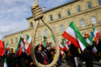 إيران تنفذ حكم الإعدام بحق أجنبي على خلفية اتهامات مرتبطة باحتجاجات يناير