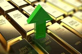 الذهب يرتفع وسط تراجع الدولار وانخفاض توقعات رفع الفائدة الأمريكية