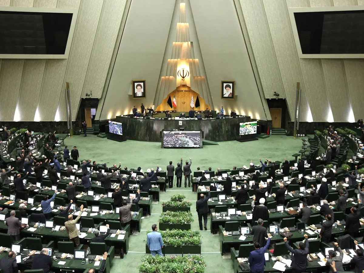 Iranian Parliament Passes Bill Criminalizing Contact with Hostile Media Outlets