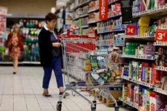 Inflation is putting pressure on Britons again; the Iran war is disrupting Burnham's government's calculations