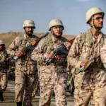 تصعيد إيراني أمريكي: الحرس الثوري يشترط شروطا صارمة لفتح مضيق هرمز