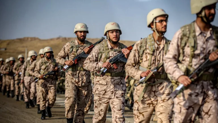 Iranian-American escalation: The Revolutionary Guard sets strict conditions for opening the Strait of Hormuz