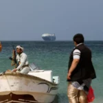 خاص ـ الحوثي الذي لا يملك بحرًا.. كيف تحولت جماعة برية إلى قوة تهدد أسطول العالم؟