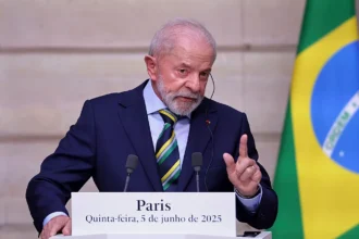 Strengthening the strategic partnership.. The President of Brazil discusses international cooperation and security with Putin’s aide