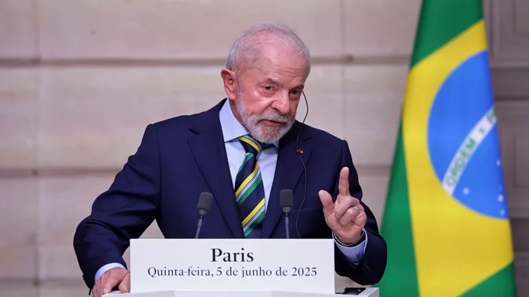 Strengthening the strategic partnership.. The President of Brazil discusses international cooperation and security with Putin’s aide