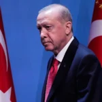 أردوغان يوقع قانونا للعفو المشروط عن آلاف المقاتلين الأكراد