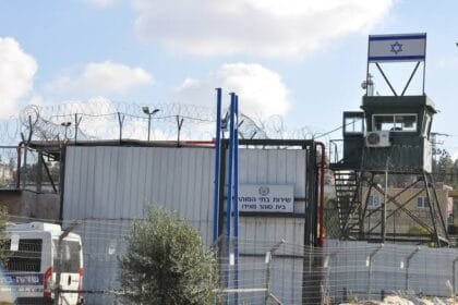 British couple end hunger strike in Iranian prisons after months of protest