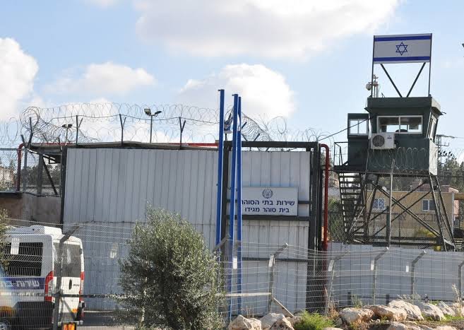 British couple end hunger strike in Iranian prisons after months of protest