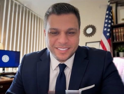 الشاب الأردني مراد الشلول يخوض انتخابات نائب حاكم ولاية مينيسوتا الأمريكية