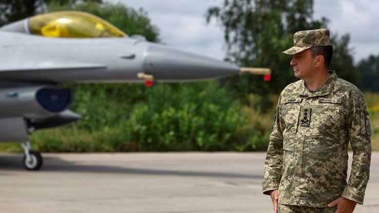 Ukraine has no ballistic interceptors in a new Russian attack... What is happening to its air defenses?