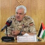 رئيس الأركان الأردني يتفقد المنطقة العسكرية الشرقية