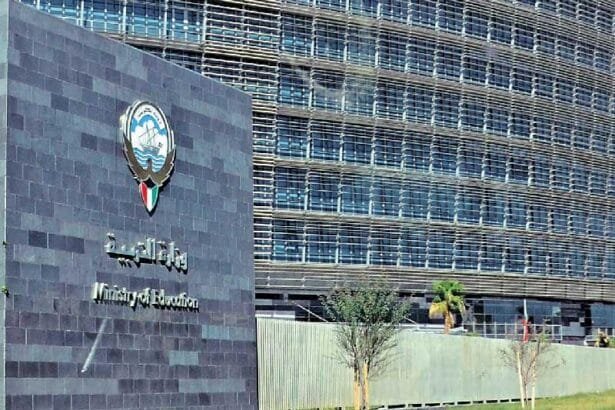 License revoked and closure of the Iranian private school in Kuwait
