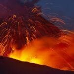 Mount Etna erupts again in Sicily... Ash obscures the sky and lightning kills an American tourist