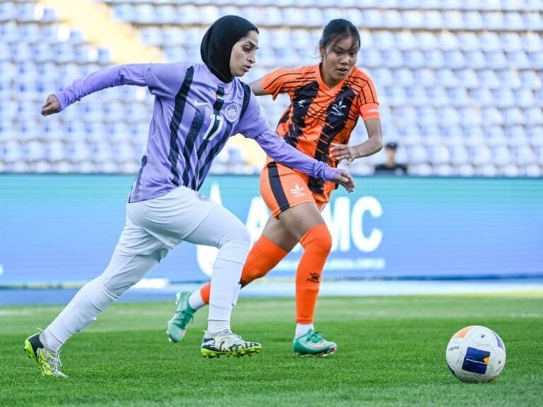 أوزبكستان.. فريق بنات الإمارات يتعادل مع رويال ثيمبو في تمهيدي دوري أبطال آسيا لسيدات كرة القدم