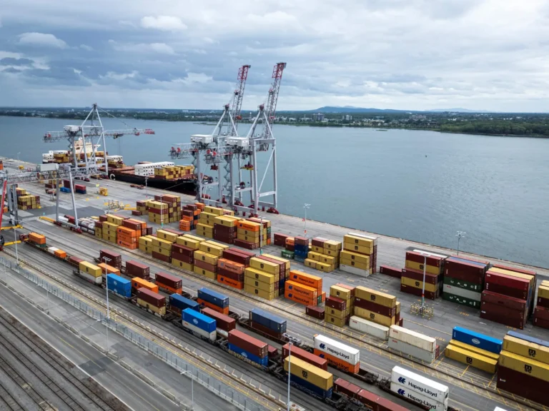 Reuters: Iranian trade falls 35% and inflation reaches 66% as war enters its sixth month