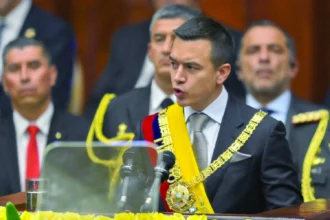 رئيس الإكوادور في بكين.. نوبوا يسعى لتعزيز الشراكة الاستراتيجية مع الصين