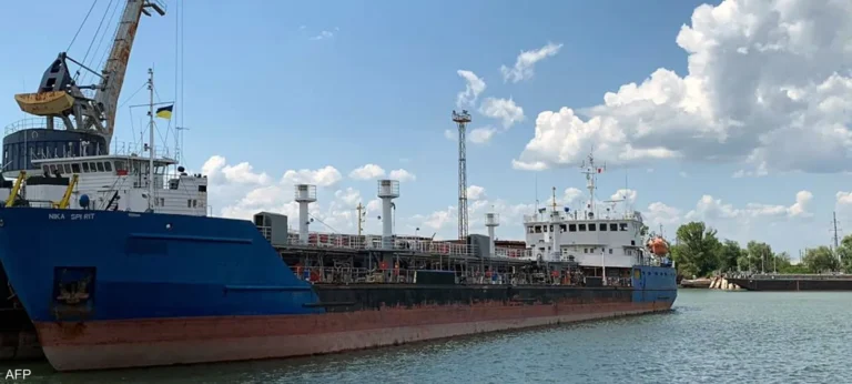 The drone war intensifies: Russia bombs the port of Ismail and Ukraine targets oil facilities