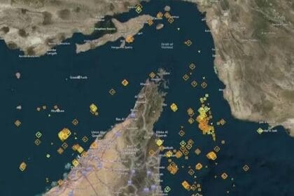شلل ملاحي في هرمز: أقل من 20 سفينة تعبر وسط الضغط الأمريكي