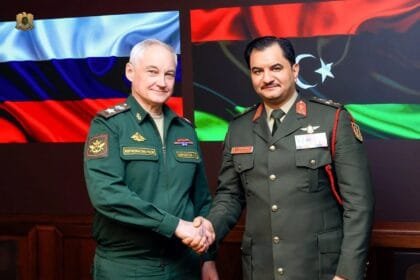 صدام حفتر ووزير الدفاع الروسي يناقشان آليات دعم التعاون الدفاعي والأمني