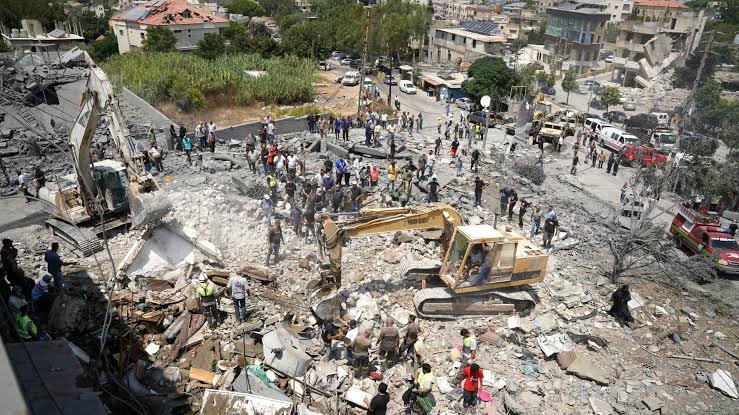 The Israeli army announces the killing of a senior Hezbollah commander in an airstrike in southern Lebanon