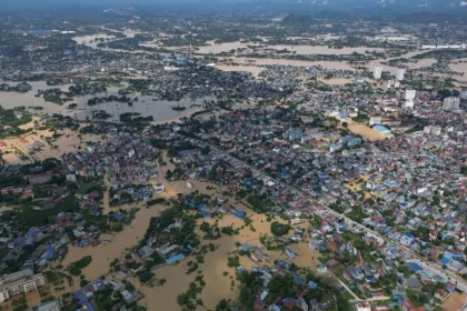 Widespread flooding hits Nghe An province in central Vietnam, causing loss of life and property damage