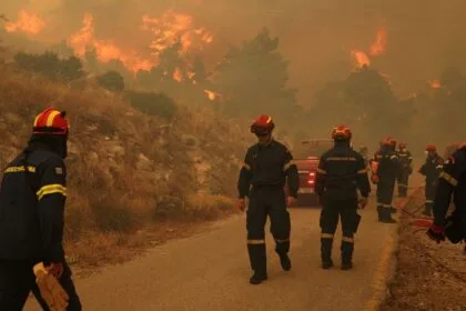 Greece brings forest fires west of Athens under control; European calls for activation of the Solidarity Fund