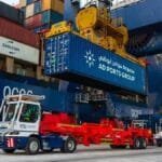 بقفزة 64%.. 1.5 مليار درهم أرباح "موانئ أبوظبي" النصفية