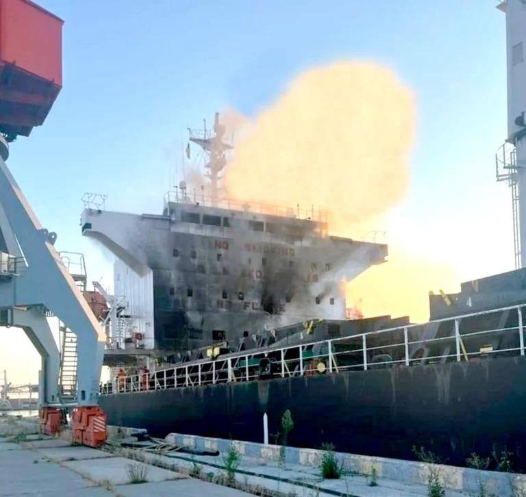 Moscow announces the destruction of Ukrainian logistical targets in the port of Mykolaiv
