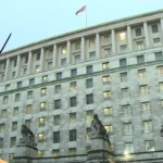 بريطانيا تشدد الرقابة على سلاسل الإمداد الدفاعية إثر اكتشاف مسيرات بحرية ترسل إشارات للصين