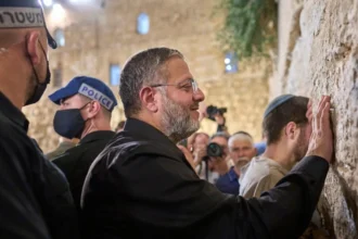 وسط انتقادات دولية.. بن غفير يفتتح أعمال بناء موقع لإعدام الفلسطينيين