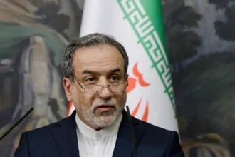 Araghchi accuses Britain of complicity in the American-Israeli aggression and calls for a review of its policies