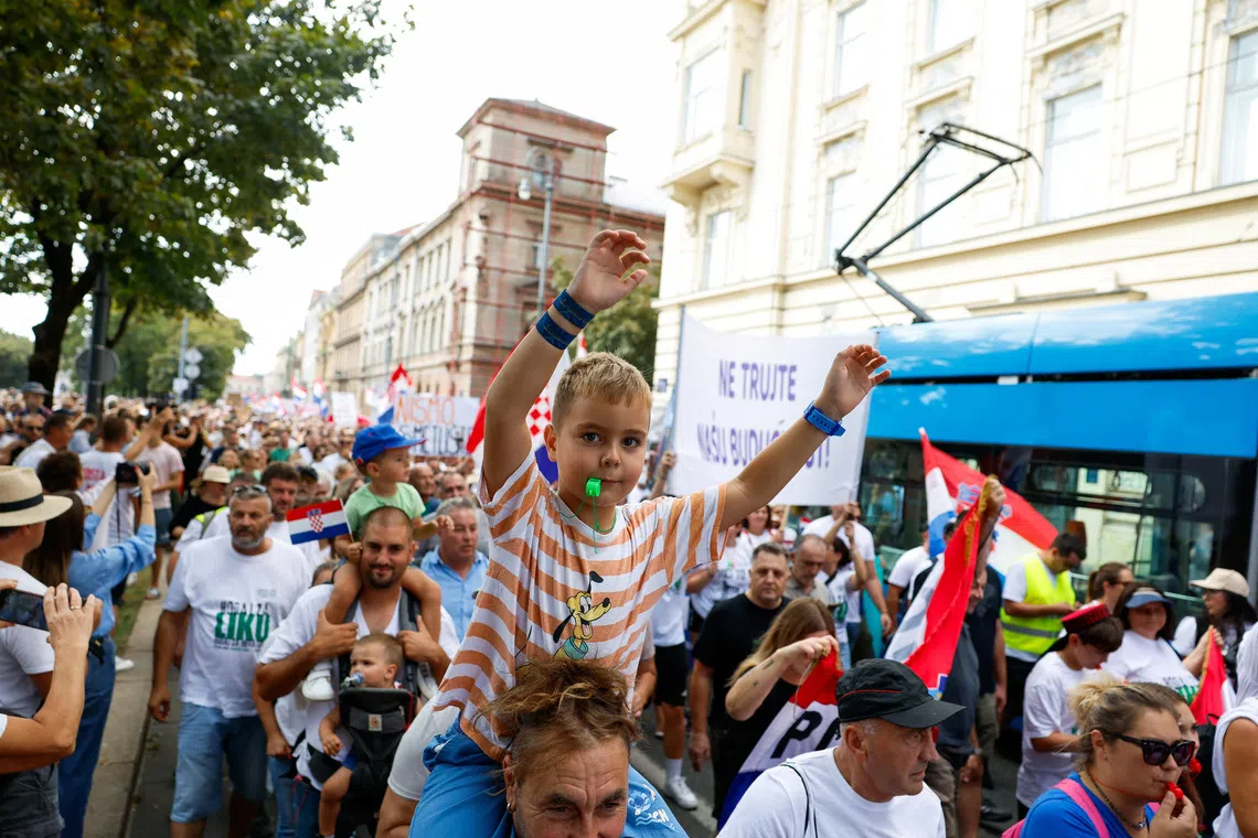 Mass Protests in Croatia Over Delay in Removing Hazardous Waste