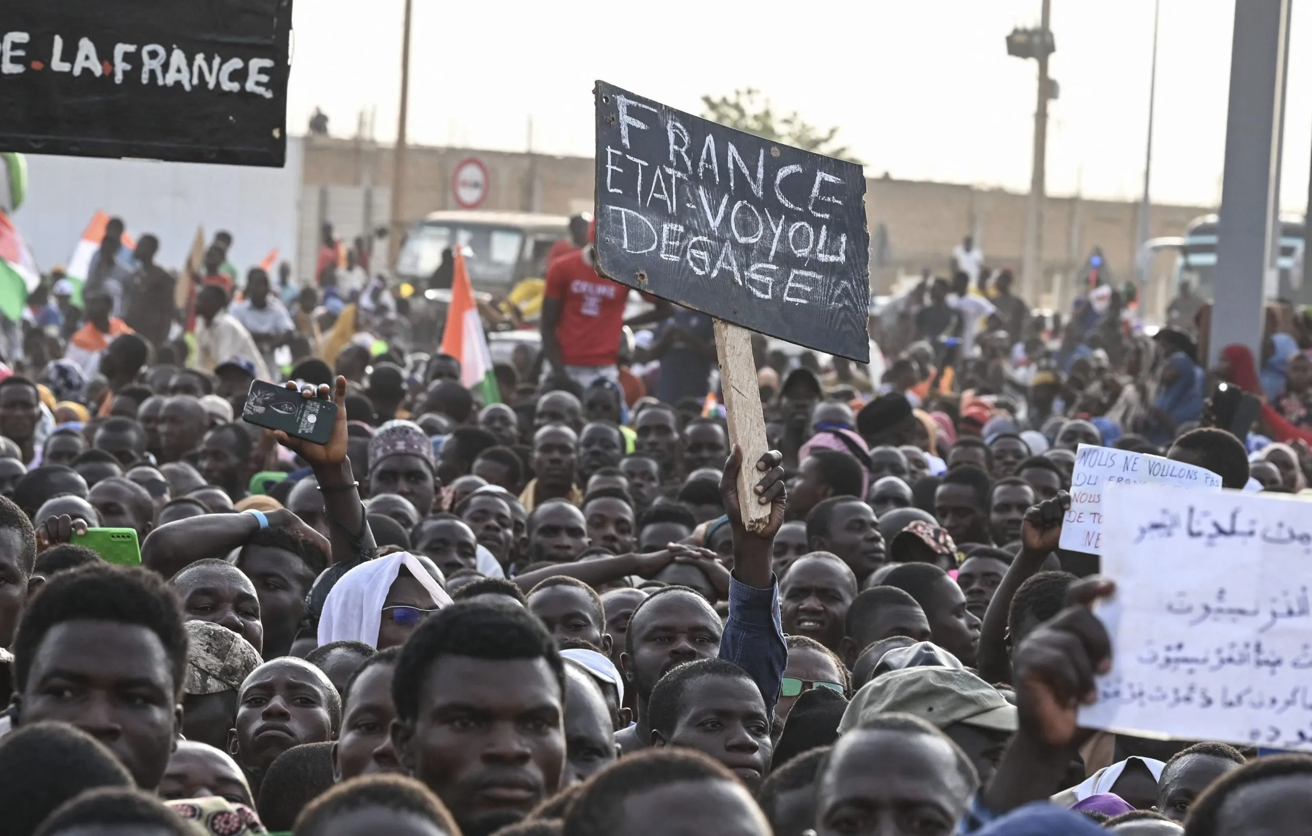 France Denies Supporting Military Rebellion in Niger