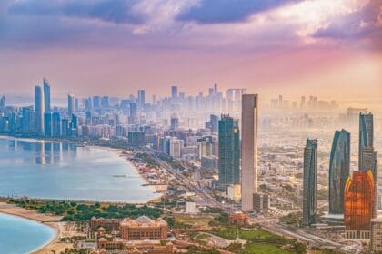 دليل رقمي من أبوظبي لاستكشاف أكثر من 200 جزيرة