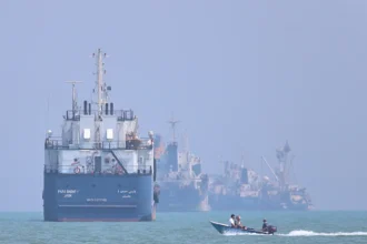 Wall Street Journal: Closing the Strait of Hormuz puts Iran under time pressure