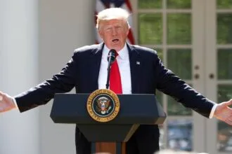 Washington pushes for de-escalation on the front; Russia and Ukraine call for a halt to strikes as Trump's envoys move in tandem