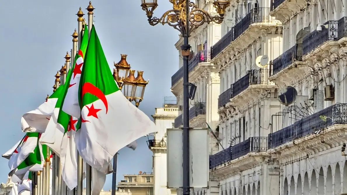 Algeria announces its solidarity with Saudi Arabia and condemns the drone attack on the oil pipeline