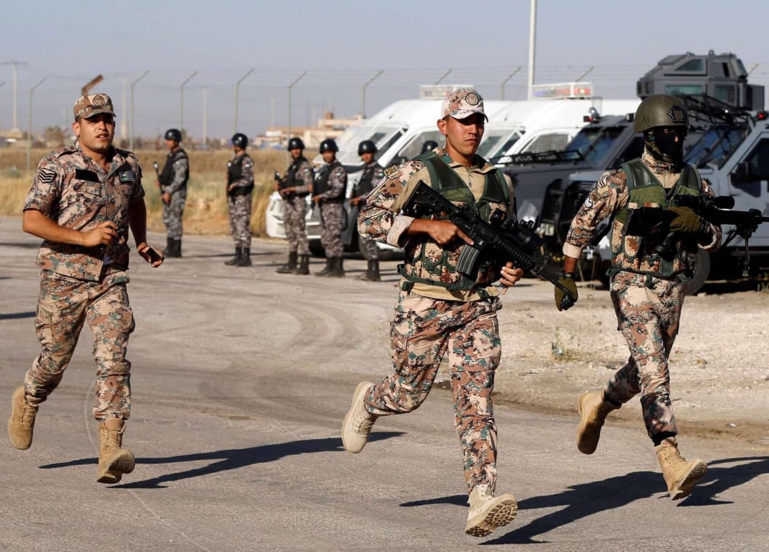 The Jordanian Army thwarts an attempt to smuggle a massive quantity of drugs using guided balloons