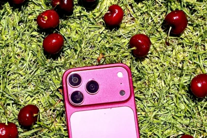 الكرزي الداكن يخطف الأنظار.. تسريب جديد يكشف شكل iPhone 18 Pro Max