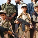 تقرير حقوقي صادم: جماعة الحوثي تجند آلاف أطفال اليمن