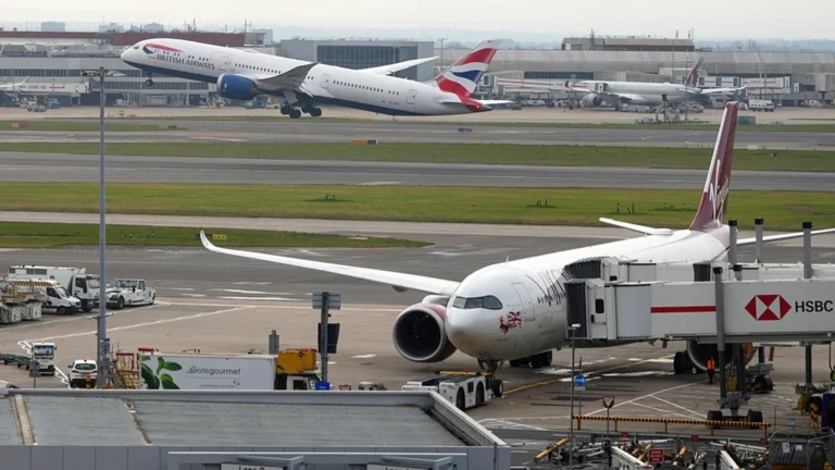 Europe Breaks Aviation Records: 35,000 Flights Daily During Summer 2026
