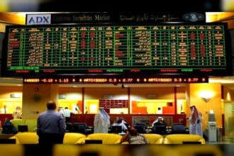 وسط تذبذب الأسهم القيادية.. أداء متباين لأسواق المال الإماراتية