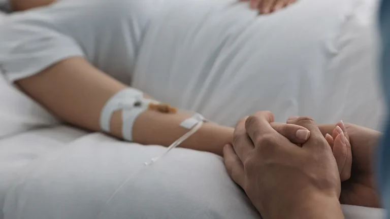 قانون الموت الرحيم يشعل الجدل في بريطانيا.. مخاوف من ثغرات تمس حماية المرضى