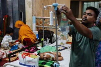 حصيلة مفجعة: وفيات الحصبة تقترب من ألف طفل في أسوأ تفشي ببنغلاديش